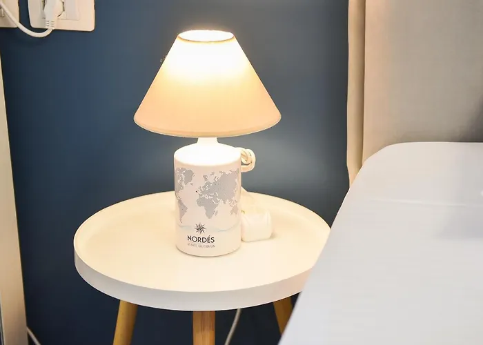 Center 7 - Way * ティラナ