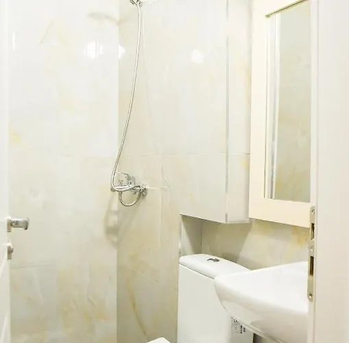 Center 7 - Way * ティラナ